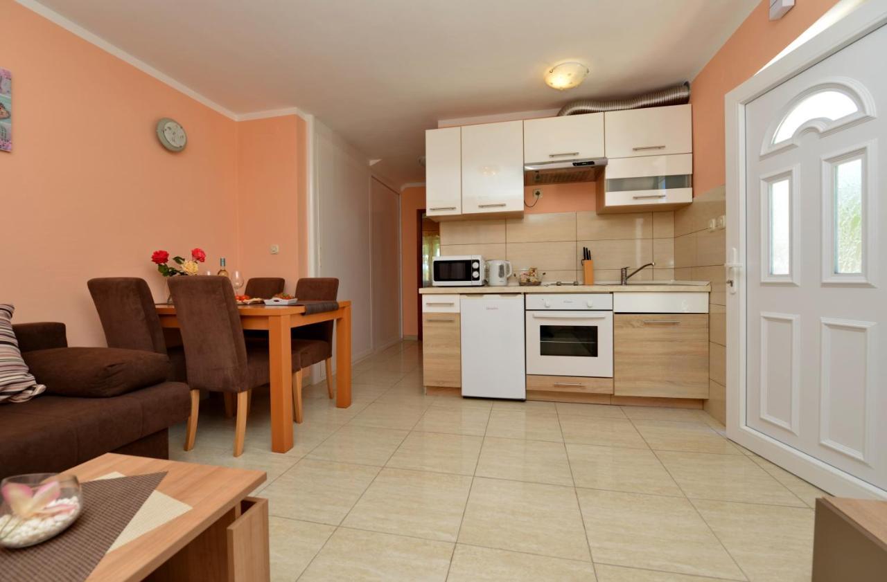 Apartment Kokic Pridraga Екстер'єр фото