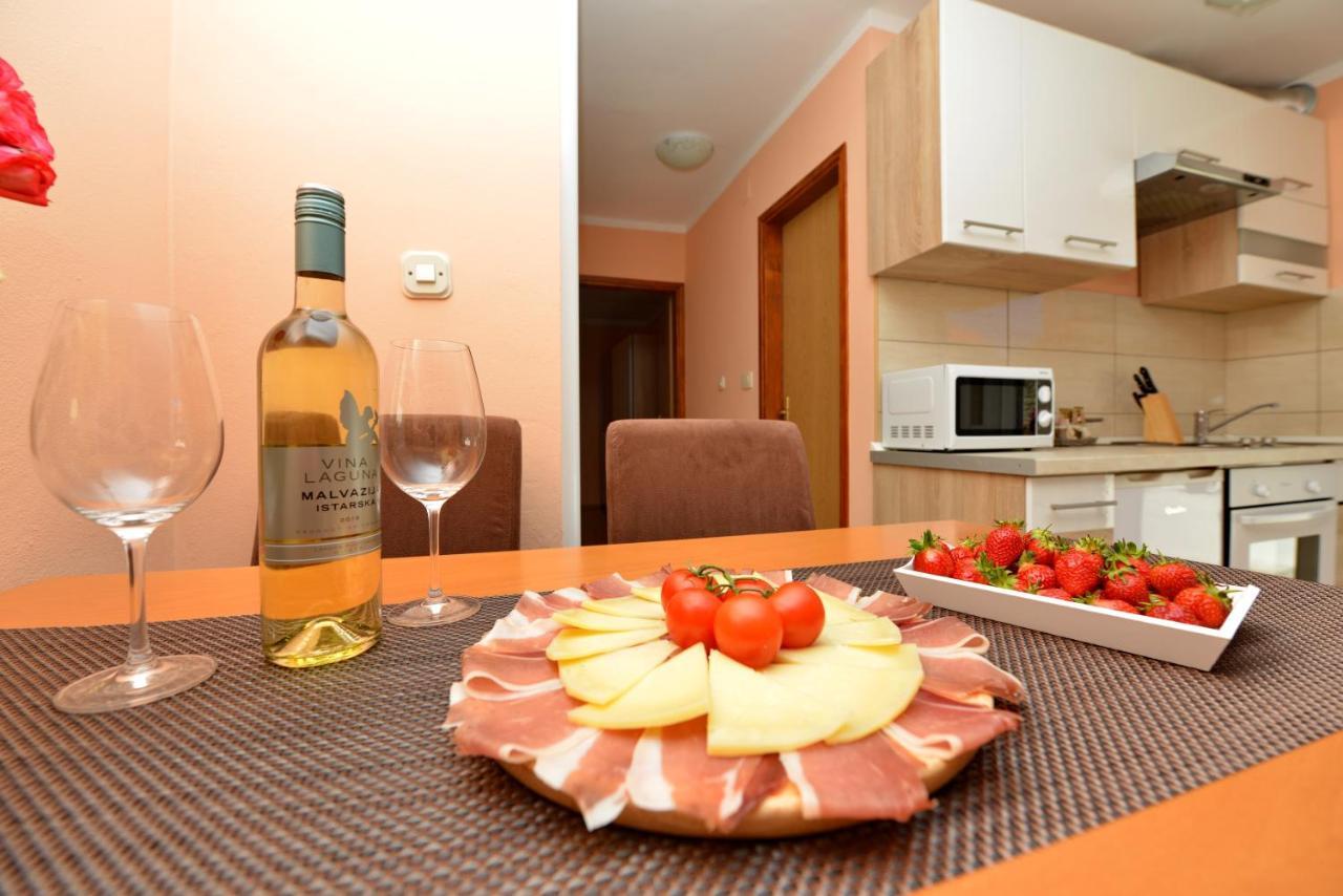 Apartment Kokic Pridraga Екстер'єр фото