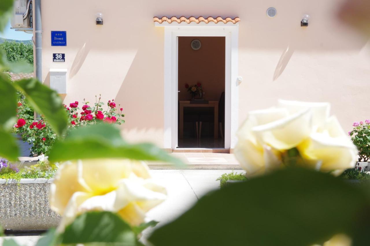 Apartment Kokic Pridraga Екстер'єр фото