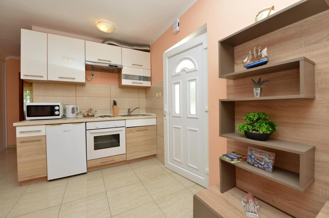 Apartment Kokic Pridraga Екстер'єр фото