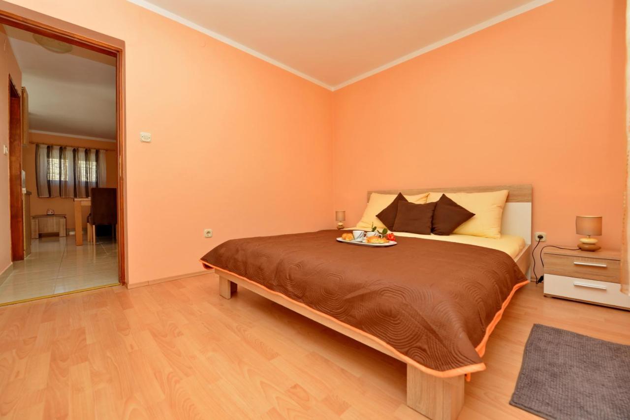 Apartment Kokic Pridraga Екстер'єр фото