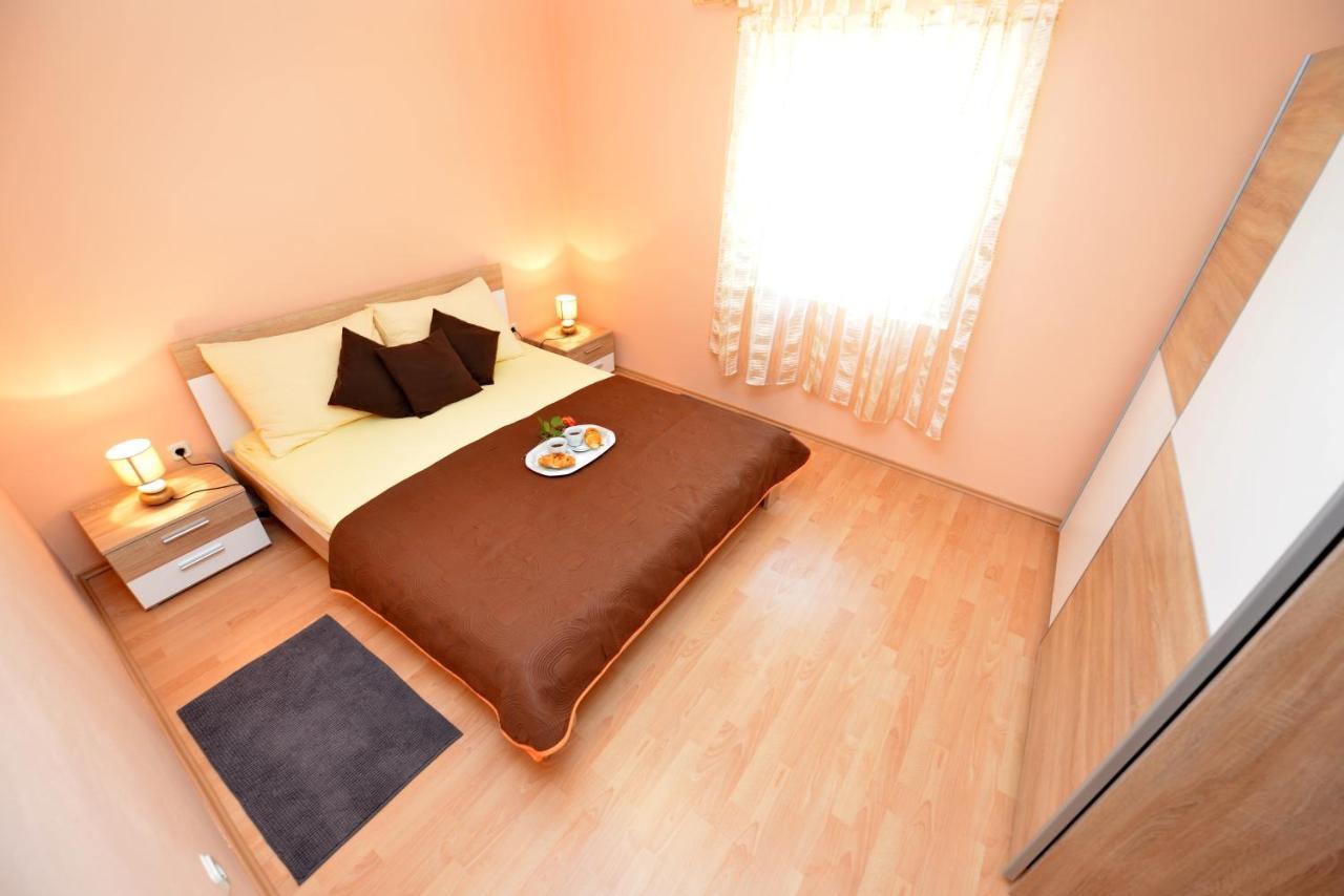 Apartment Kokic Pridraga Екстер'єр фото