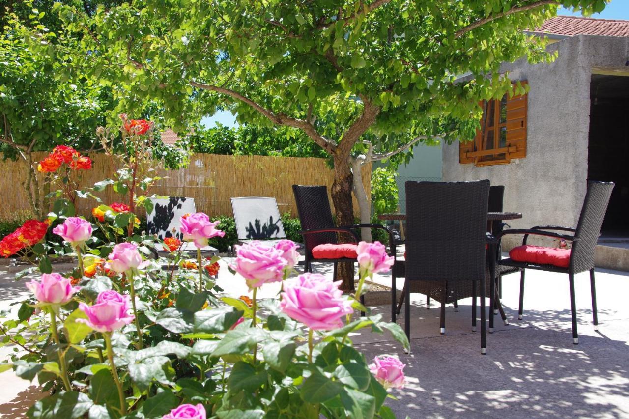 Apartment Kokic Pridraga Екстер'єр фото