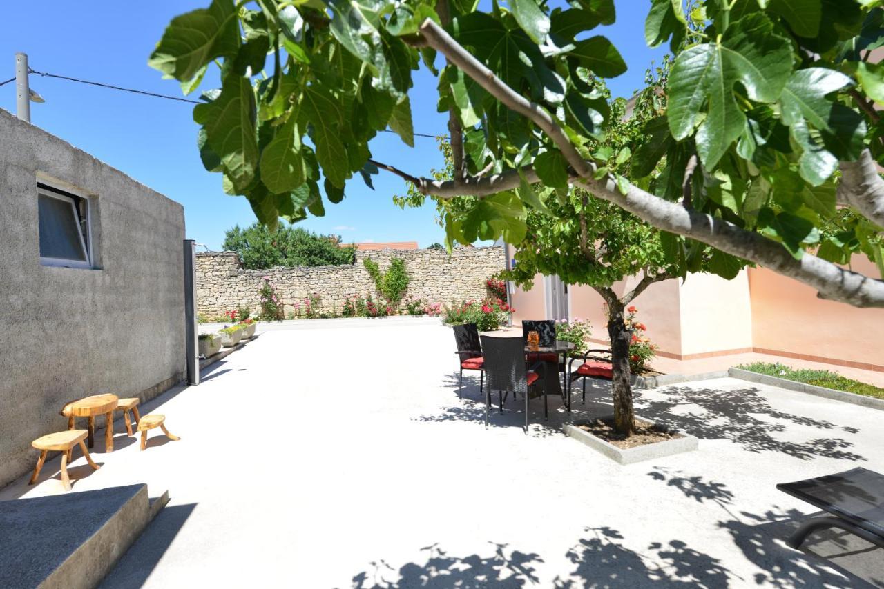 Apartment Kokic Pridraga Екстер'єр фото