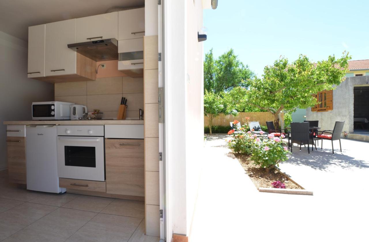 Apartment Kokic Pridraga Екстер'єр фото